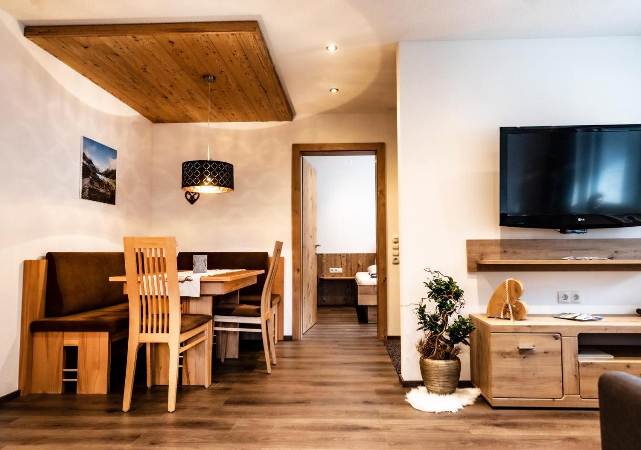 Allmi Appartement Sankt Gallenkirch Esterno foto